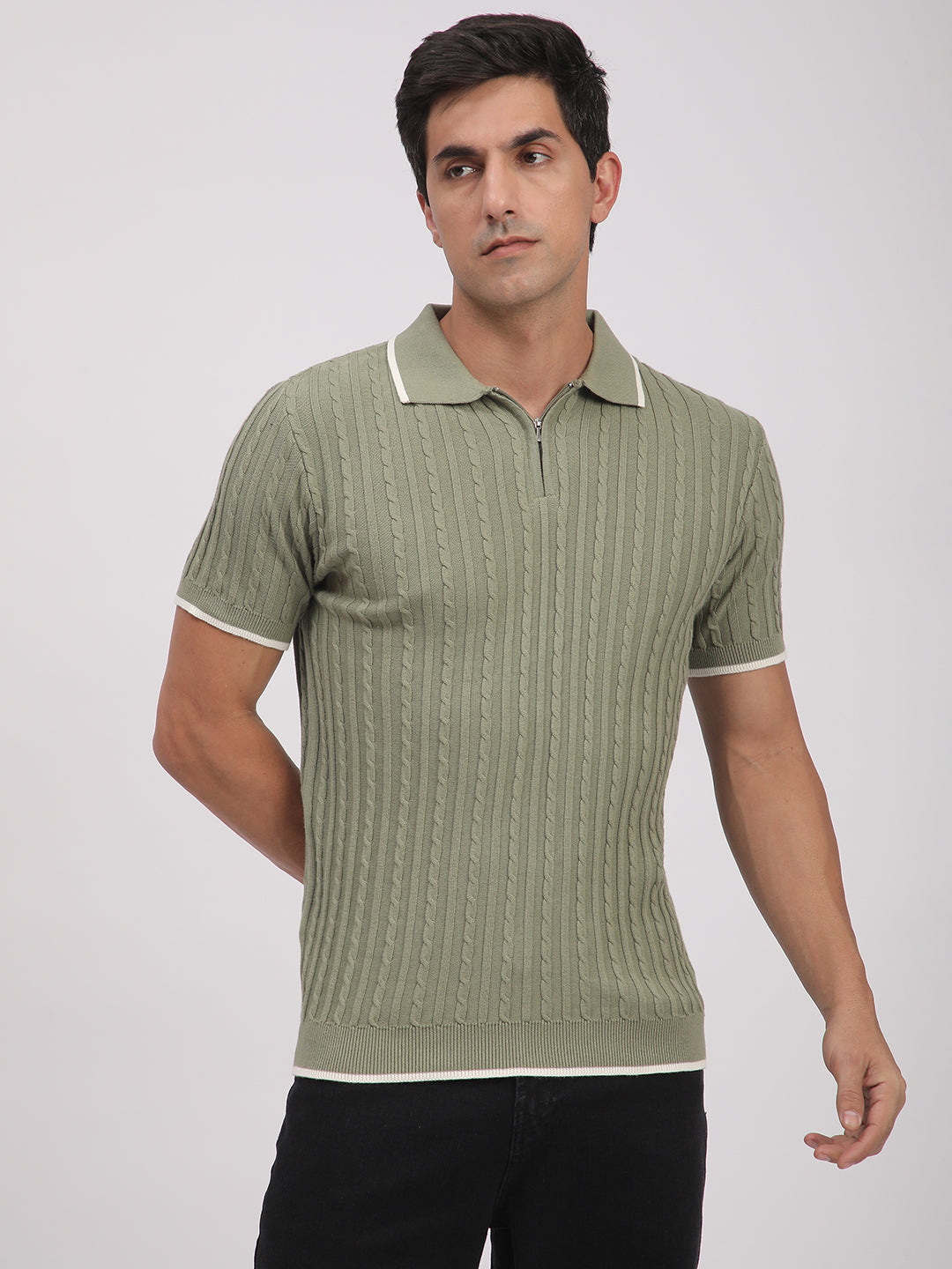 Knitted T-Shirt for Men. (Pista)