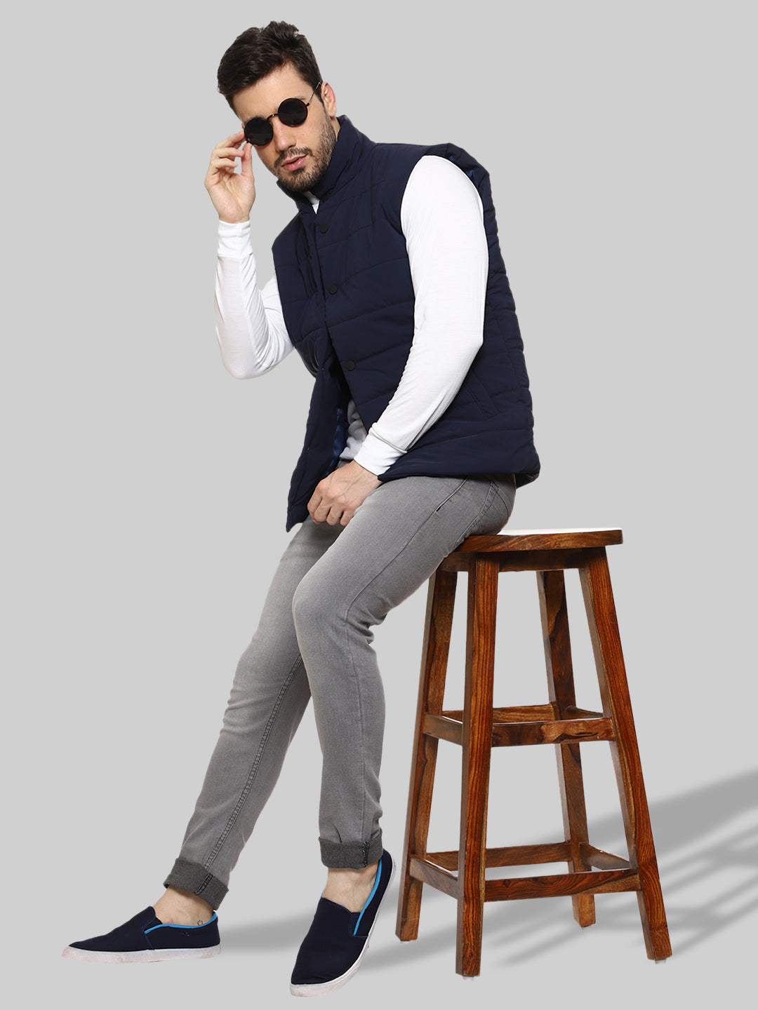 Sleeveless Puffer Jacket For Men