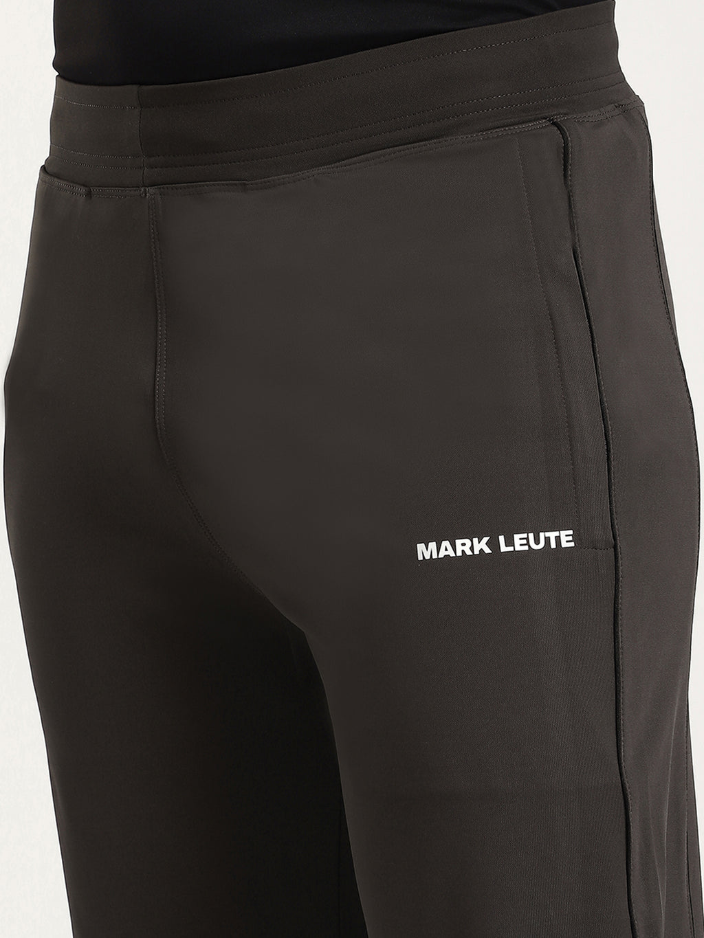 Mono Line Rapid Dry Pants (Brown)