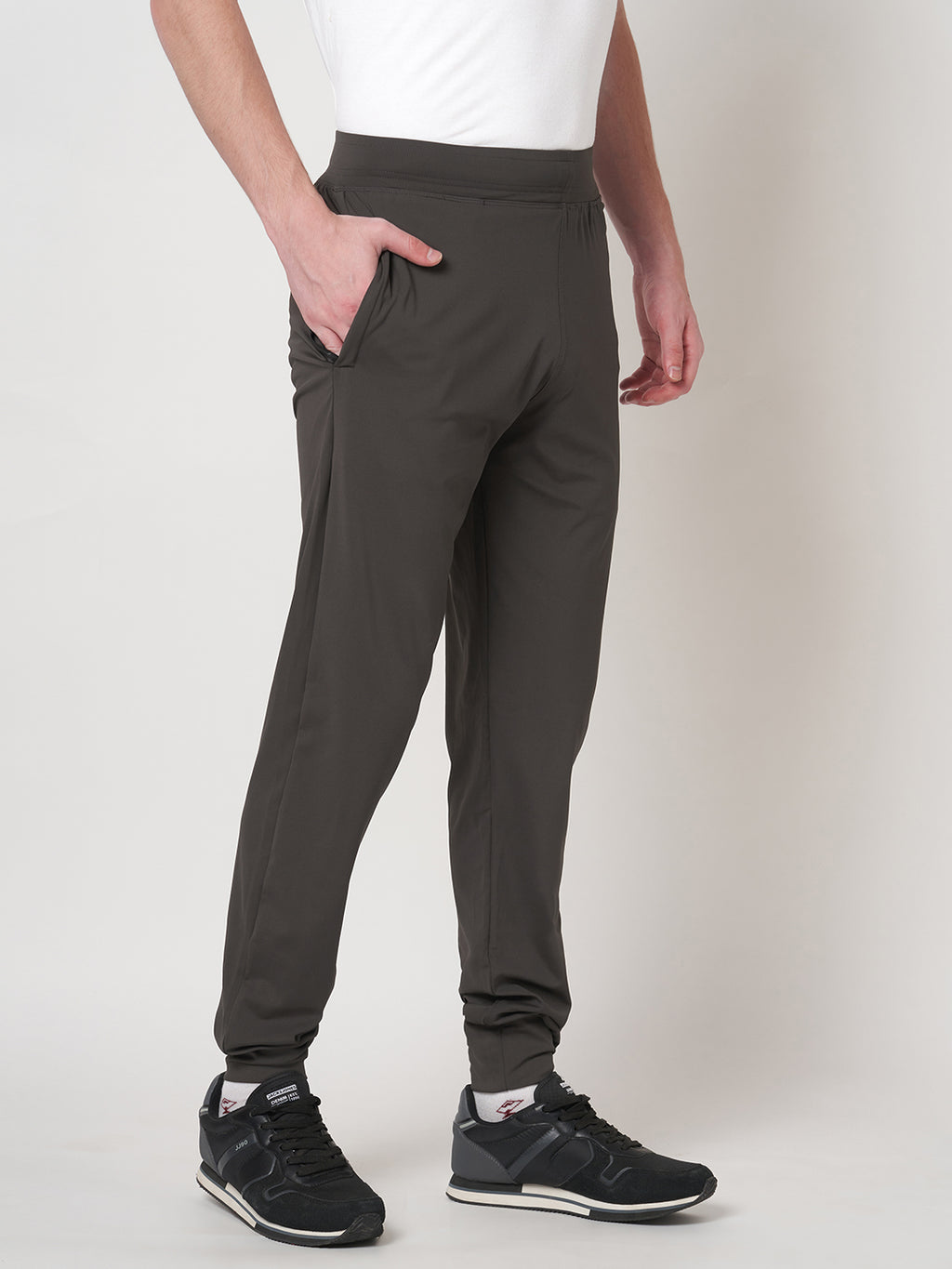 Rapid Dry Brown Solid Track Pant for Men (BROWN)